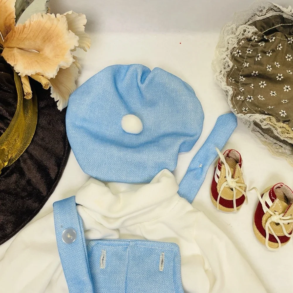 VTG AMERICAN GIRL DOLL CLOTHES & Other Doll ACCESSORY LOT  BLUE PANTS‎ & Hat